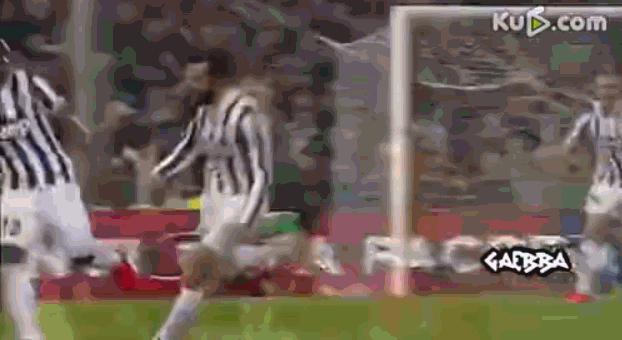 齐达内哈维,皮尔洛和齐达内谁更厉害