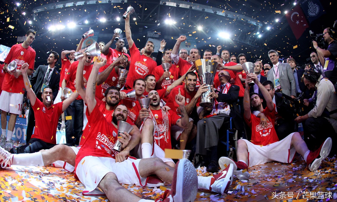 场均2.5记三分,场均2.8分