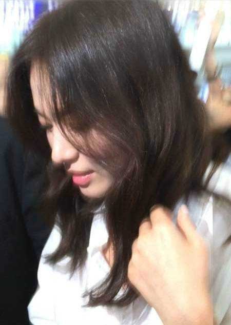 被镜头抓拍明星众生相,镜头抓拍明星微表情有多尴尬