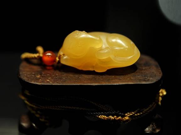 金丝玉和戈壁玉一样吗,戈壁玉和金丝玉