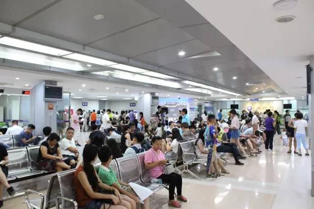 出入境证件办理全攻略送给你,出入境证自助办理流程