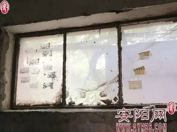 民生网事|开锁、*证办**、疏通下水道楼道小广告泛滥成灾