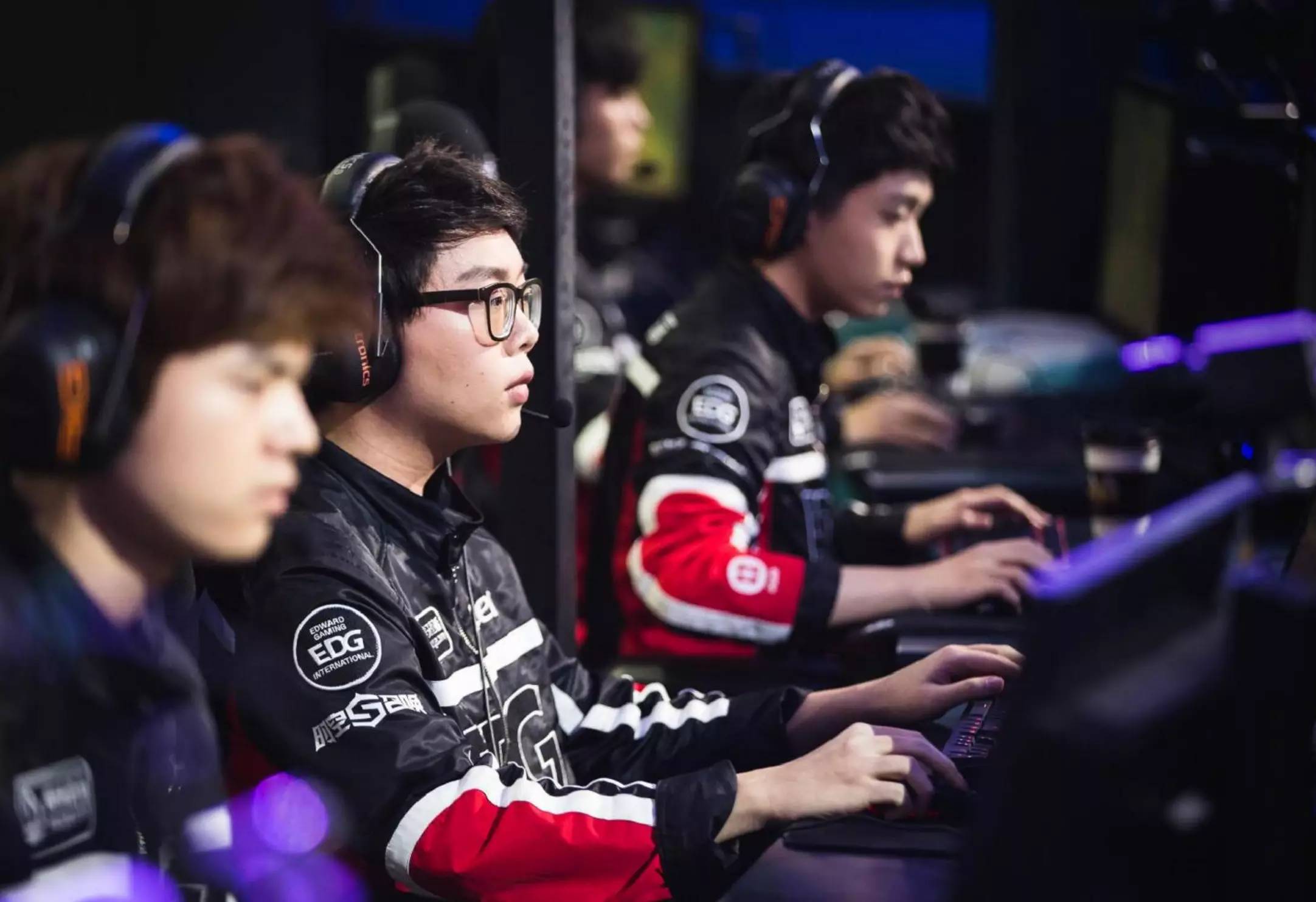 老友对决edg对战lng,edgvsdj第五局全程回放