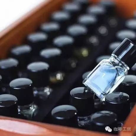 怎么分辨咖啡的真假,如何分辨咖啡风味