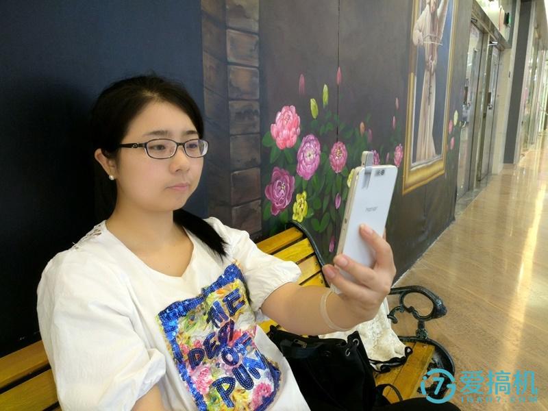 iqooneo7se和光荣x50拍照哪个好,光荣7i和小米5对比