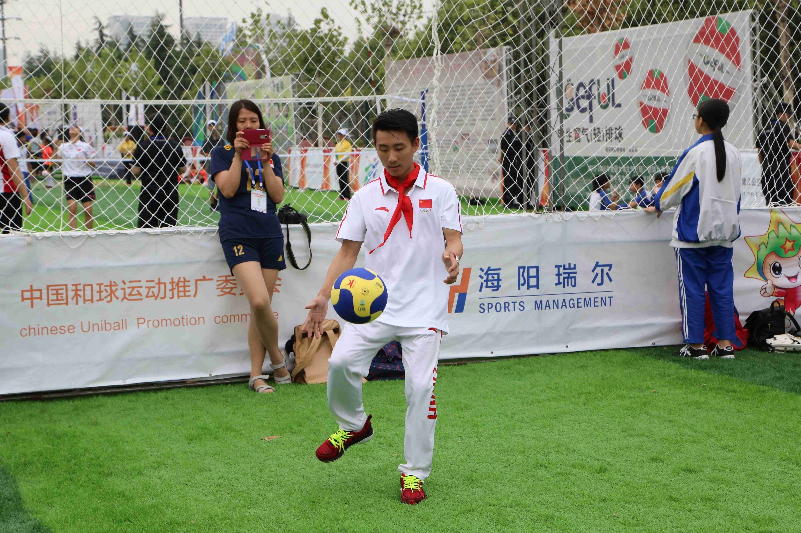 热爱体育的小伙伴们,热爱体育的朋友们视频