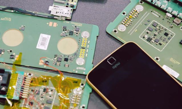 摩托罗拉motoz4正式发布,模块化手机motoz