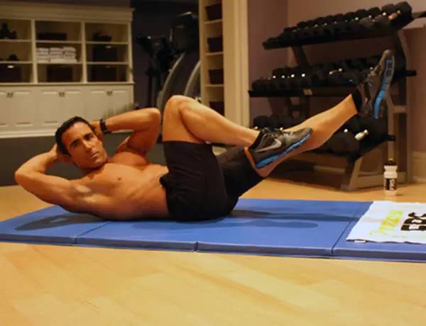 翘臀马甲线训练计划女生,美女塑造腹肌及马甲线必学