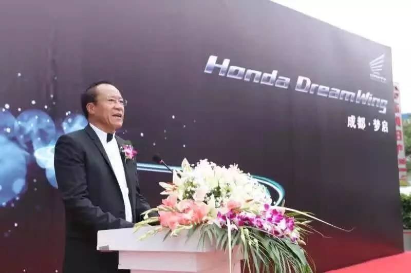 本田大排摩托车来成都开店，原来摩托还可以这么玩