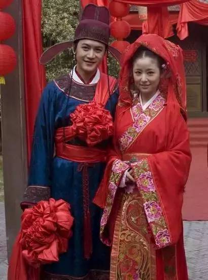 霍建华林心如婚纱照高清,林心如与霍建华婚纱照