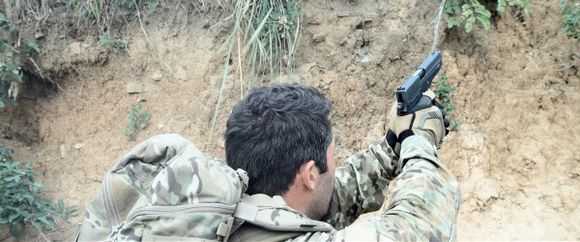 战争电影中的经典枪械,电影战狼中的一些枪械