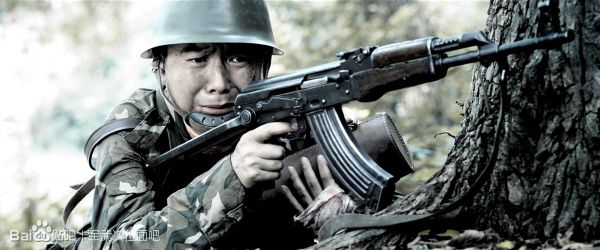 战争电影中的经典枪械,电影战狼中的一些枪械