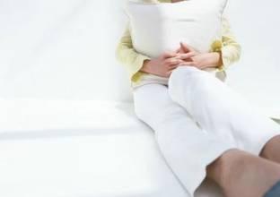 50岁阿姨大出血,60岁女人突然下身大量出血