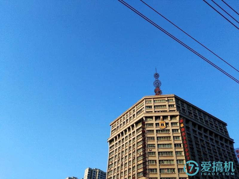 iqooneo7se和光荣x50拍照哪个好,光荣7i和小米5对比