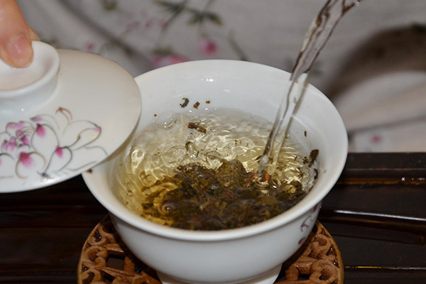 夏颖说茶：老茶简体云青饼历史及口感介绍