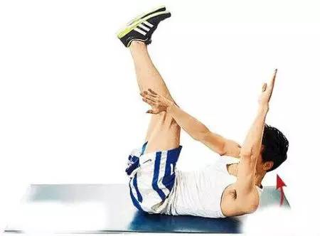 翘臀马甲线训练计划女生,美女塑造腹肌及马甲线必学