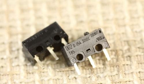 硬派学堂买鼠标只看灯光颜色看懂参数不被忽悠！