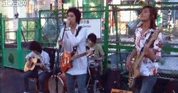 我们相爱很多年为什么就离别了,我们相爱很多年是哪首歌歌词