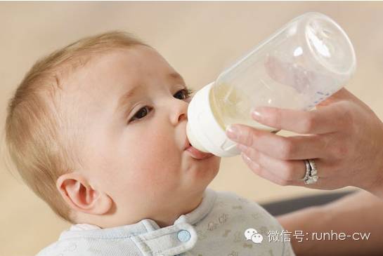 婴儿大便有血要警惕,小孩子大便提醒