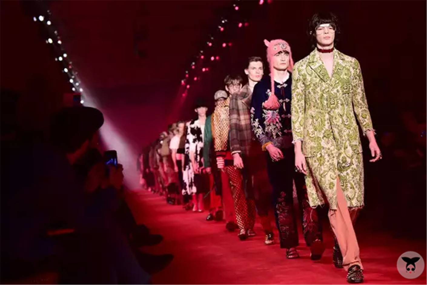 白百何高圆圆照片曝光,白百何高圆圆皮衣