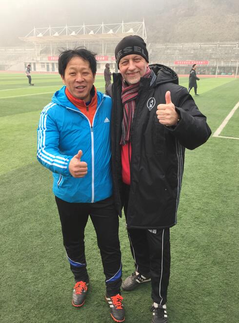 奉献源自热爱---专访校园足球指导员姚军