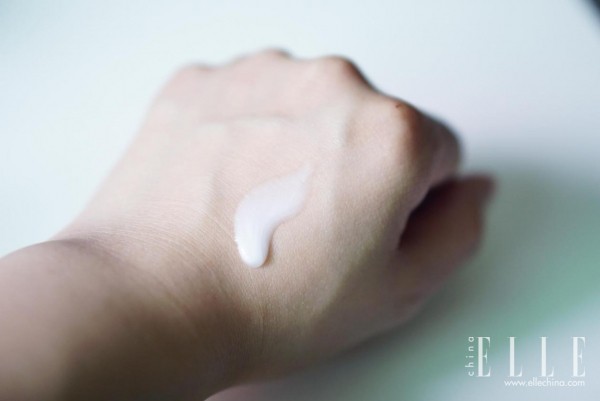 欧珀莱臻萃轻龄玻尿酸系列怎么样,欧珀莱臻萃轻松龄水润面膜好用吗