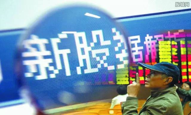 财经第一线▏乐视冠名国安俱乐部，改名北京国安乐视队！互联网大佬为什么都爱玩足球？