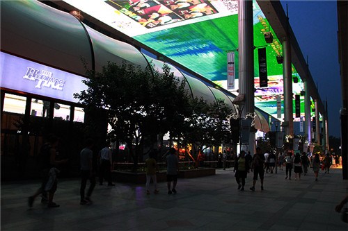 购物中心靠什么吸客流,购物中心吸粉方案