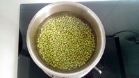 夏天快速煮绿豆汤祛暑的正确方法,三伏天解暑之旅绿豆汤