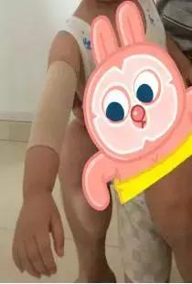 女医生为何不务正业在医院居然干起裁缝活？