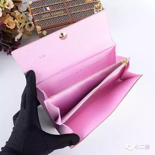 钱包要选什么样的才好,什么牌子的钱包好看适合女孩子