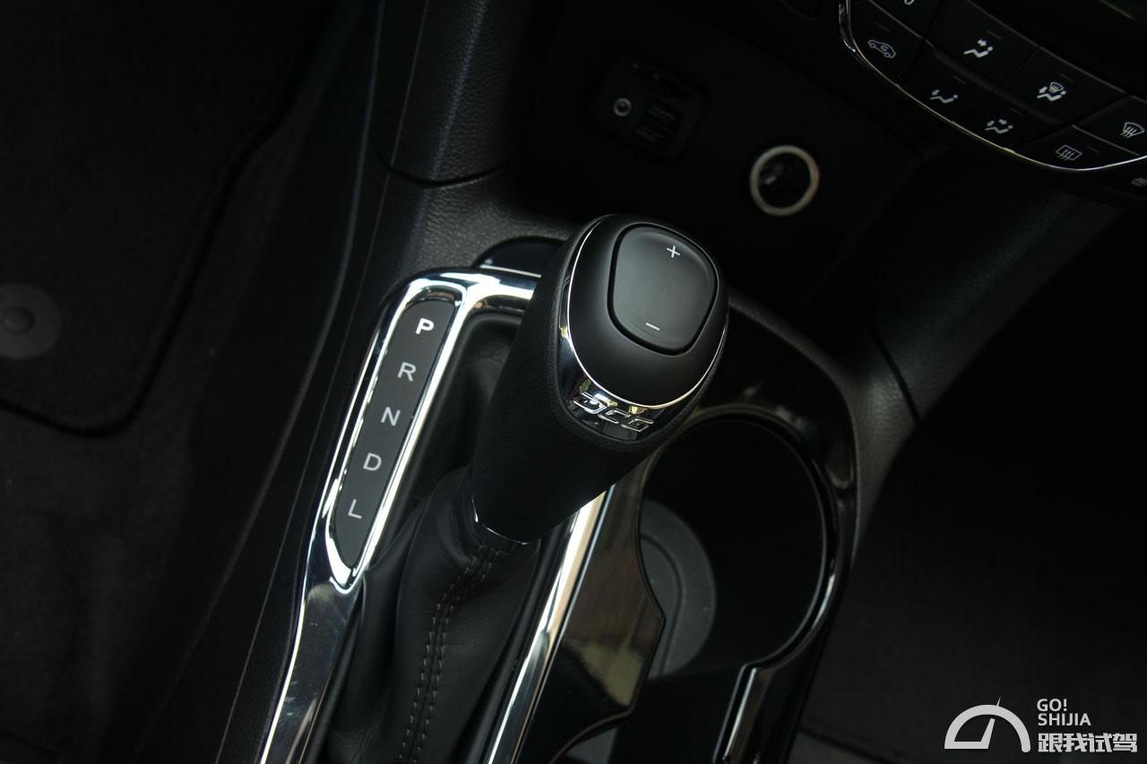 试驾19科鲁兹,雪佛兰科鲁兹2015款经典试驾视频