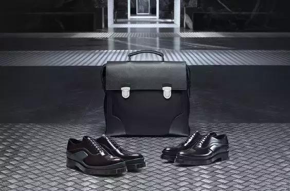 深挖寺库42件美好单品，我知道你想有点酷，但又怕太出格！