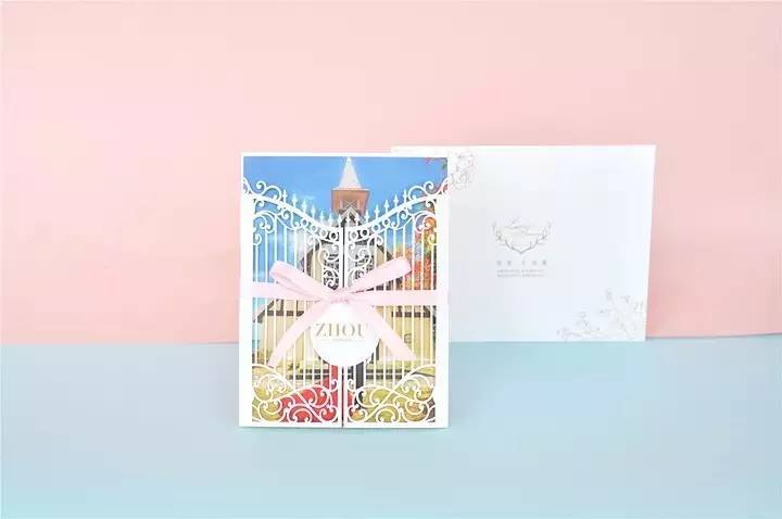 这张婚礼请柬有“毒”，还不速来围观！