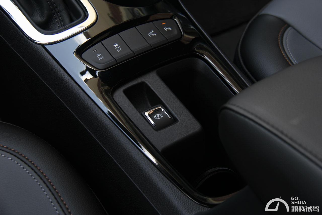 试驾19科鲁兹,雪佛兰科鲁兹2015款经典试驾视频