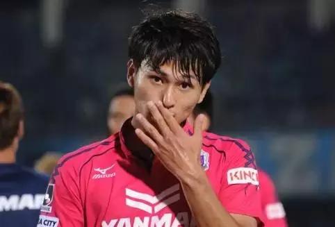 足球新星颜值,颜值与实力并存的足球明星