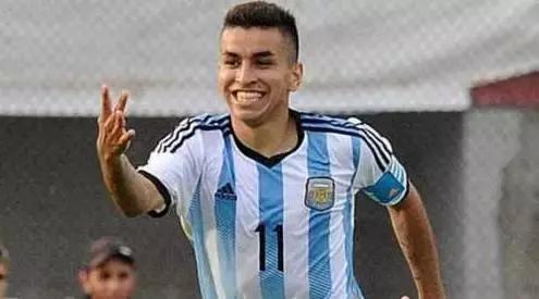 足球新星颜值,颜值与实力并存的足球明星