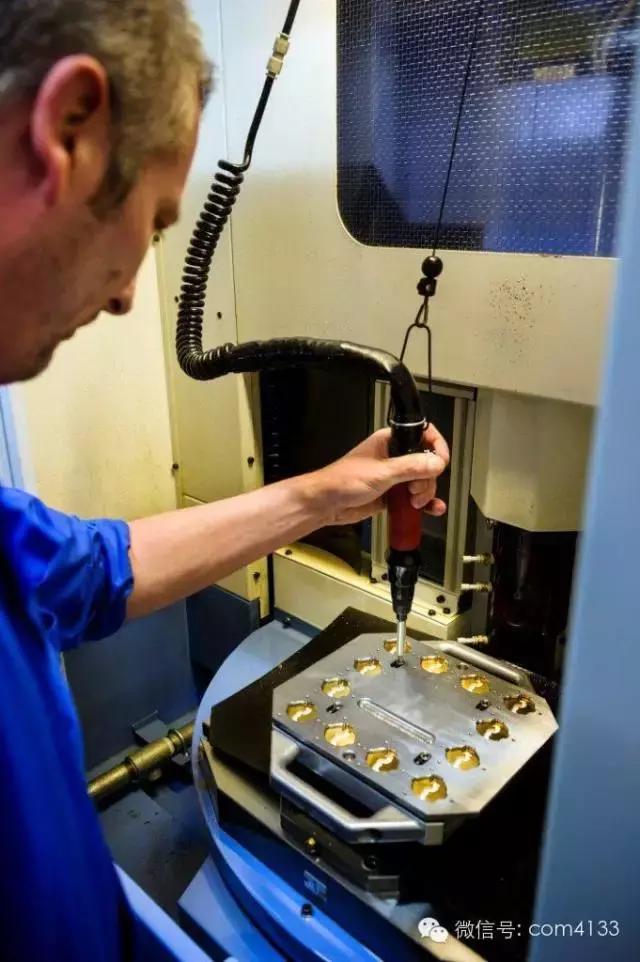 梁文道吴秀波带你侦查瑞士洳山谷产区，品牌及排序