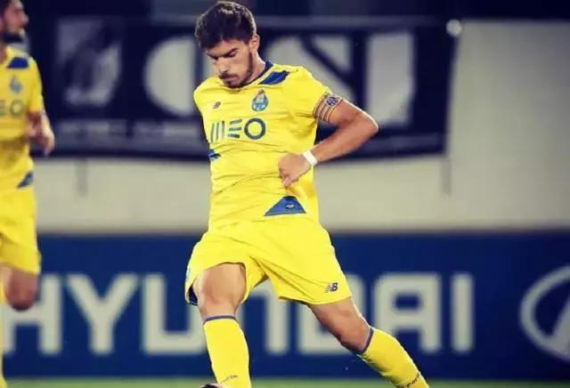 足球新星颜值,颜值与实力并存的足球明星