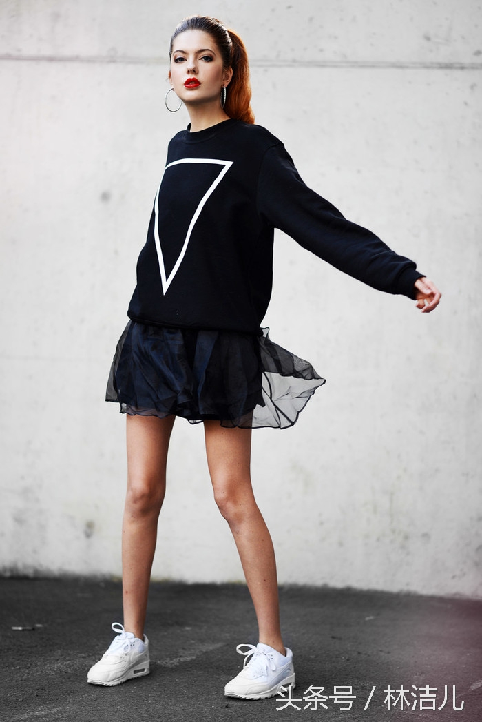 14岁开始模特事业，21岁成平民偶像，她是最会穿衣的北欧精灵