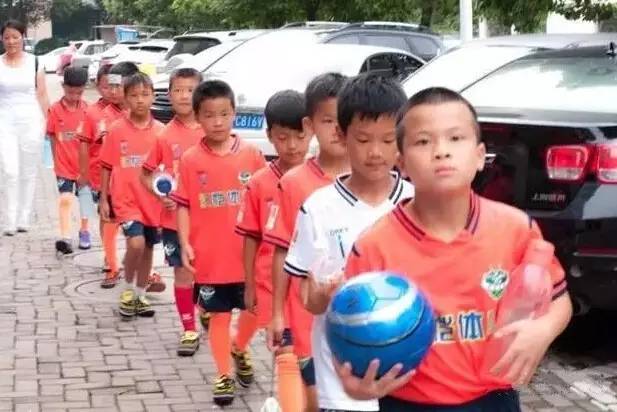 浙江衢州足球队,衢州足球队踢宁波队