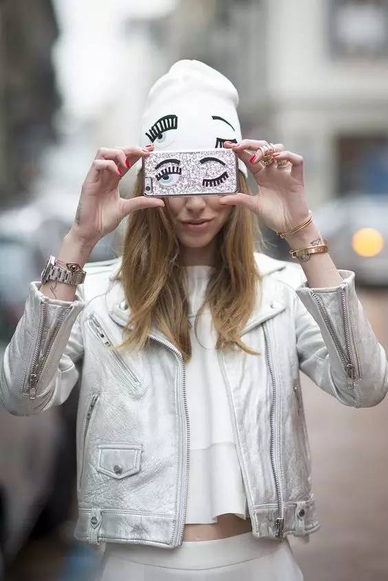 每日星范|范冰冰论手机壳种草狂魔，我只服范爷！