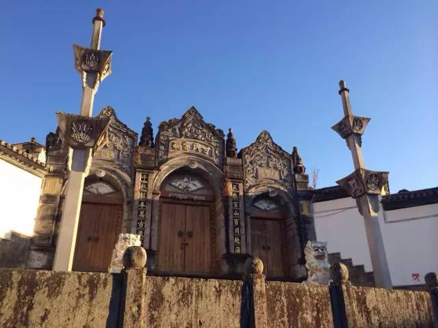 从郑州坐飞机去云南,从郑州坐火车去昆明多少钱