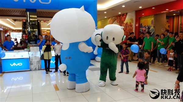 vivox70pro+和iqoo9pro哪个好,vivox60pro+和oppofindx3pro