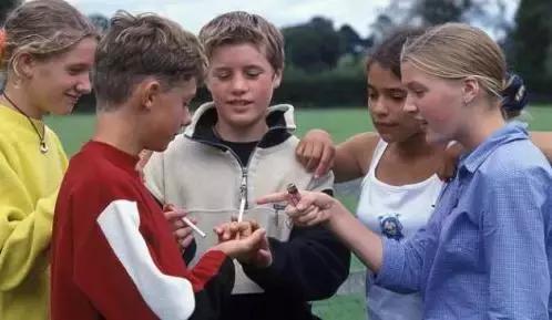 你知道吗？男人阳痿就是因为经常做这个事情