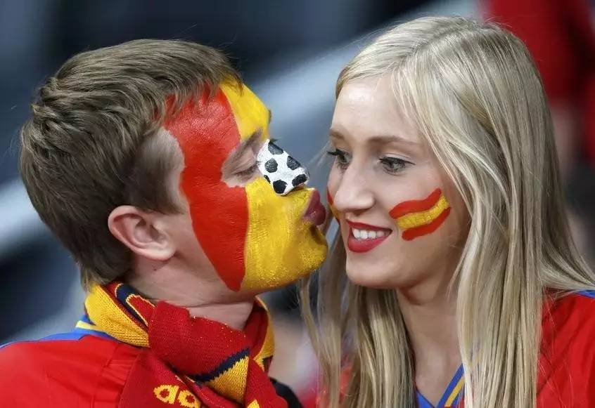 七夕节单身狗千万别出门拍火车,七夕节单身狗做什么