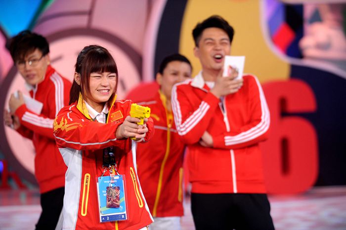 首金张梦雪《中国冠军范》卫视首秀爆料自己偏爱小岳岳