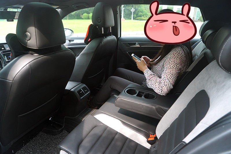 高尔夫7r-line值不值买,高尔夫7rline评测