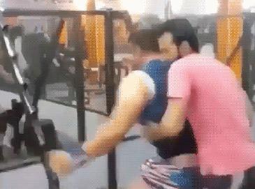 图文笑话：那么重还要我拉你，我辞职不干了