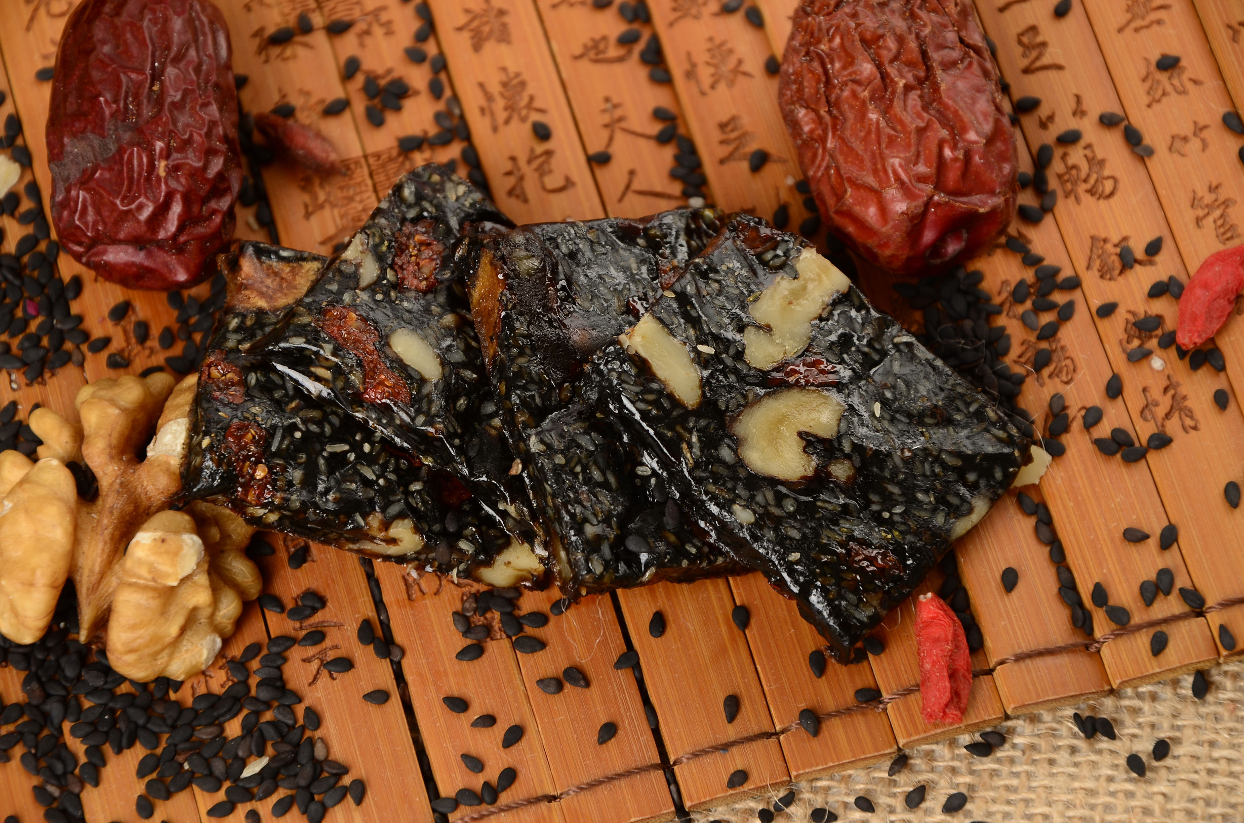 俏娇娘阿胶糕多少钱一盒,俏娇娘阿胶糕怎样